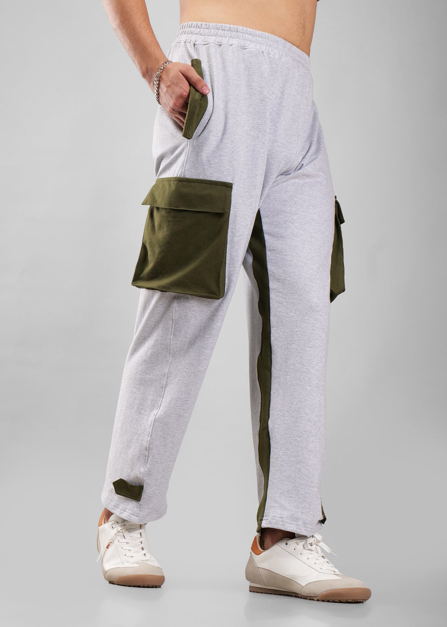 Contrast Pocket Cargo
