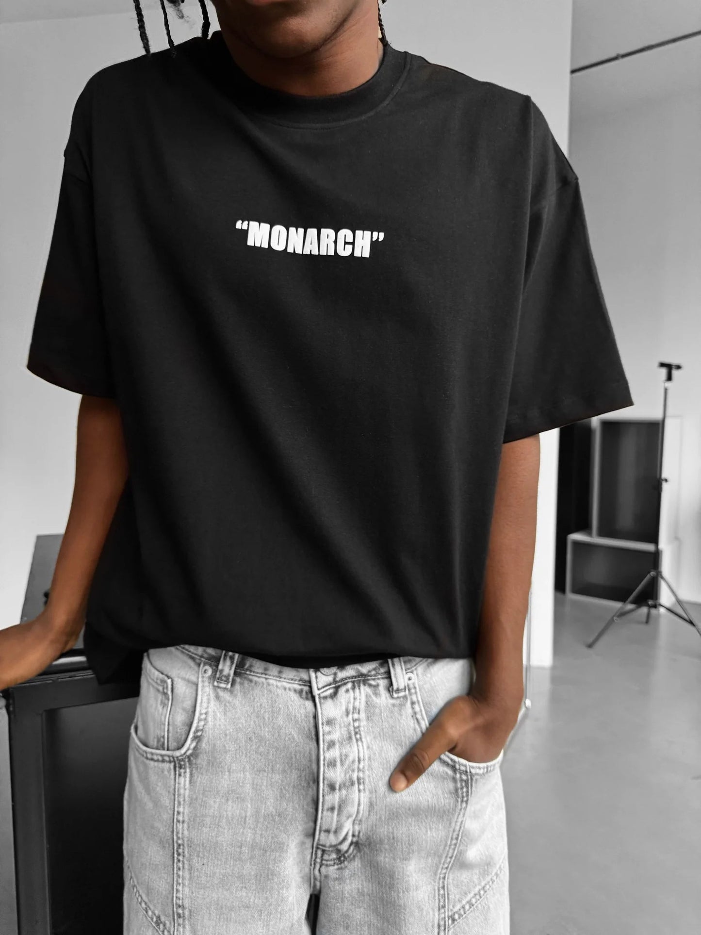 Oversize "Monarch" T-Shirt - Black and Red