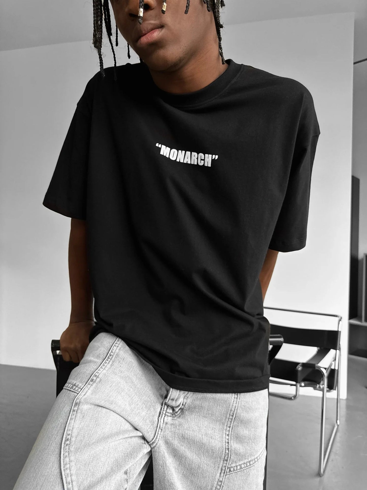 Oversize "Monarch" T-Shirt - Black and Red